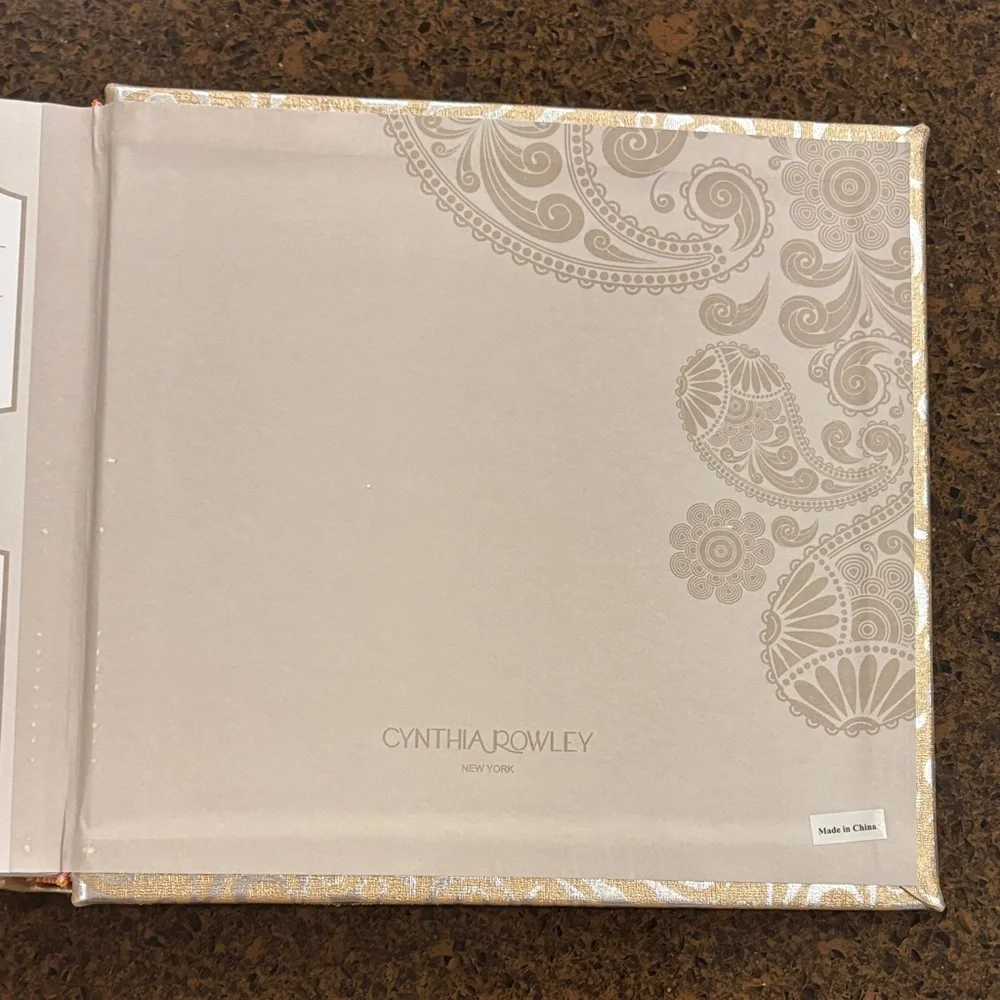 💛🩶NEW🩶💛Cynthia Rowley Elegant Gold and Silver Photo‎ Album